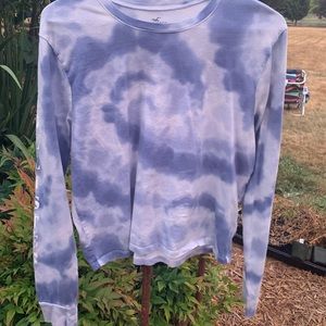 blue tie-dye Hollister cropped long sleeve
